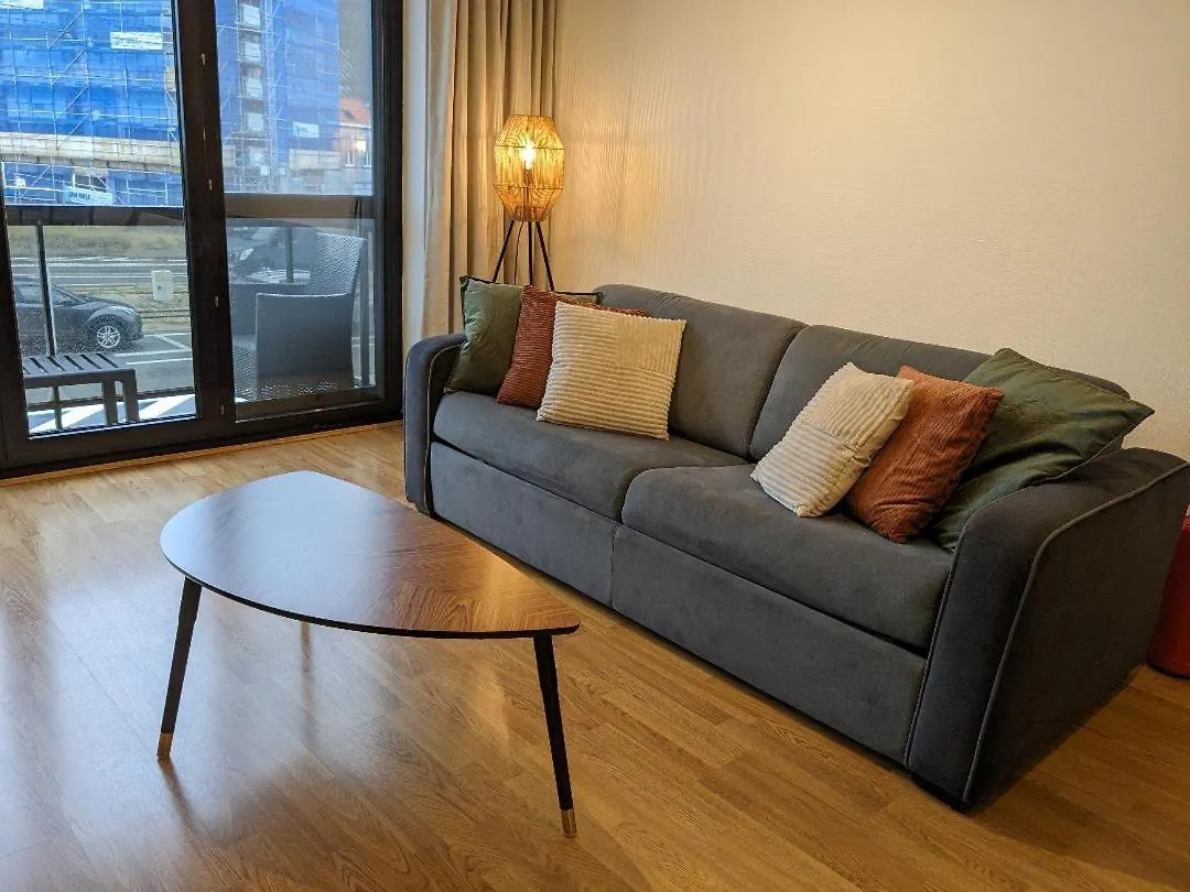 Apartment Vista Linda, Leuk Appartement Vlak Bij Zeedijk En Strand Ostend